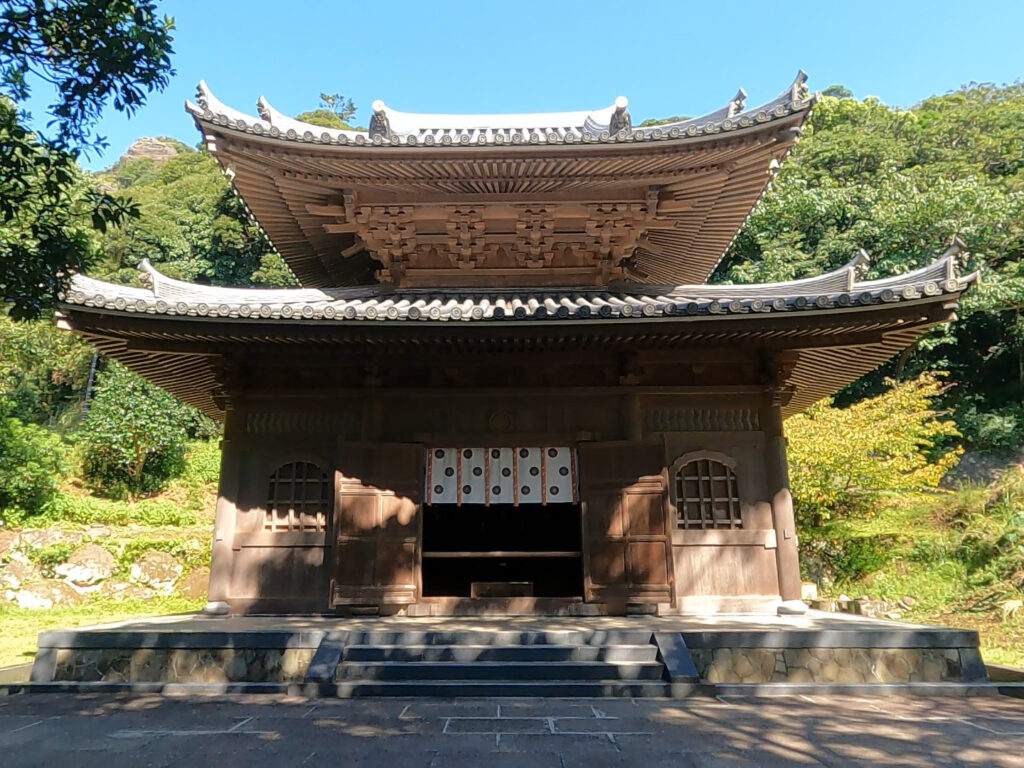 日本寺の薬師本殿